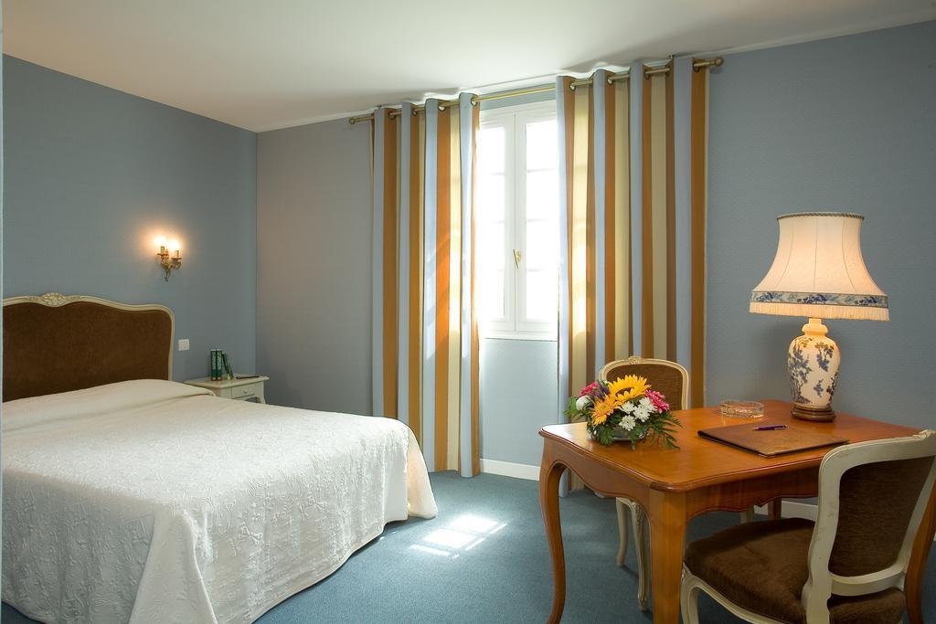 Logis Hotel Les Grands Crus Gevrey-Chambertin Buitenkant foto